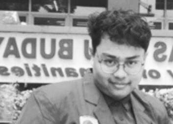 Penulis: Dzaky Herry Marino